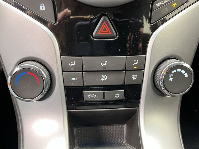 2011 Chevrolet Cruze LT with 1LT