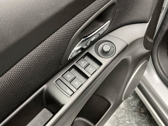 2011 Chevrolet Cruze LT with 1LT