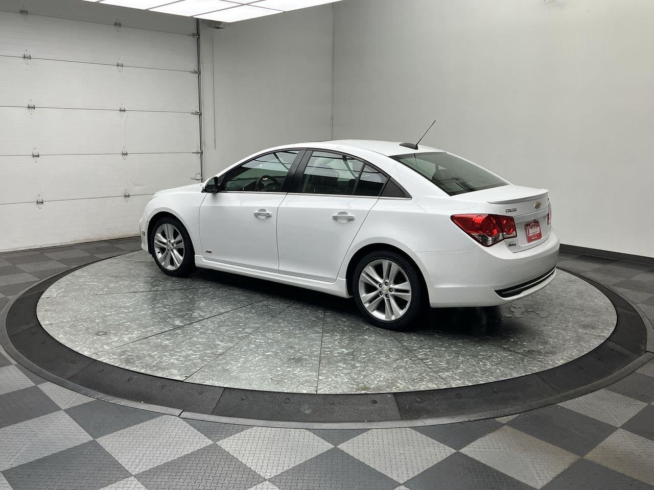 Used 2016 Chevrolet Cruze Limited LTZ with VIN 1G1PG5SB0G7136290 for sale in Fond du Lac, WI