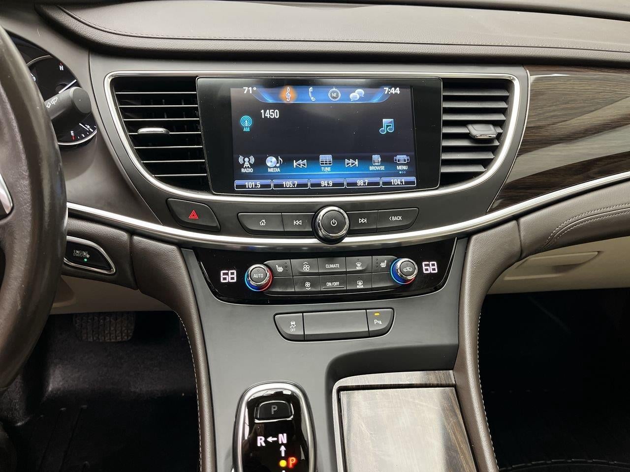 2017 Buick LaCrosse Essence