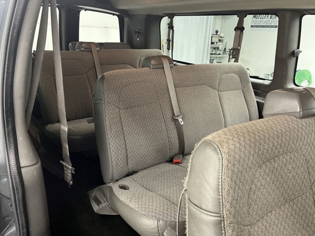 2017 Chevrolet Express Passenger LT