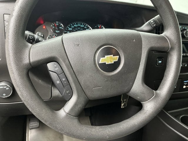 2017 Chevrolet Express Passenger LT