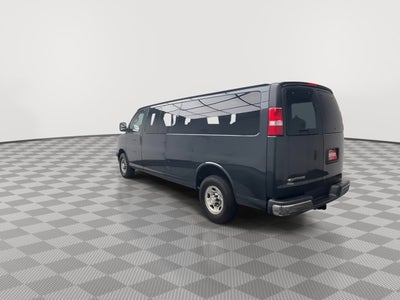 2017 Chevrolet Express Passenger LT