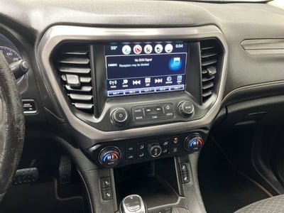 2017 GMC Acadia SLE