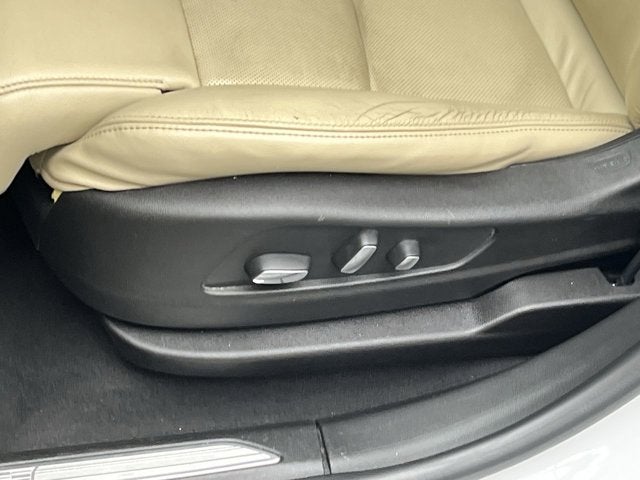 2017 Cadillac XT5 Luxury FWD