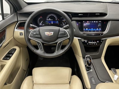 2017 Cadillac XT5 Luxury FWD