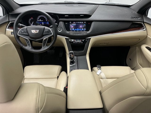 2017 Cadillac XT5 Luxury FWD