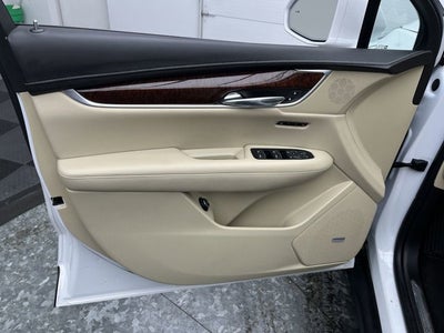 2017 Cadillac XT5 Luxury FWD