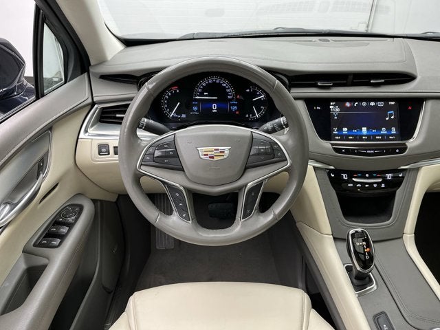 2018 Cadillac XT5 Luxury FWD