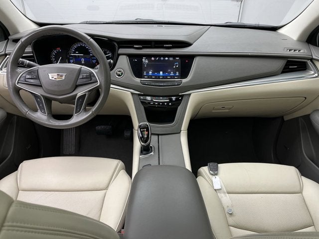 2018 Cadillac XT5 Luxury FWD