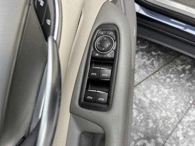 2018 Cadillac XT5 Luxury FWD