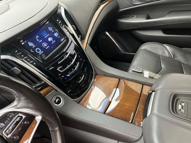 2019 Cadillac Escalade Luxury