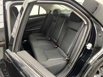 2022 Chrysler 300 Touring