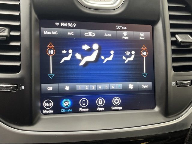 2022 Chrysler 300 Touring