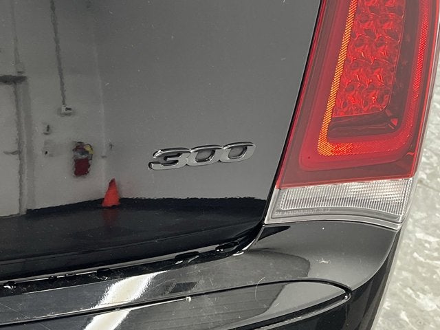 2022 Chrysler 300 Touring