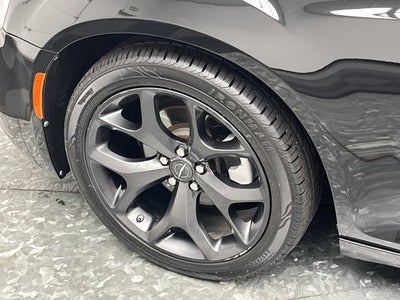 2022 Chrysler 300 Touring