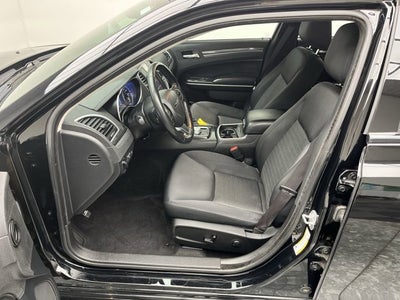 2022 Chrysler 300 Touring