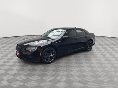 2022 Chrysler 300 Touring