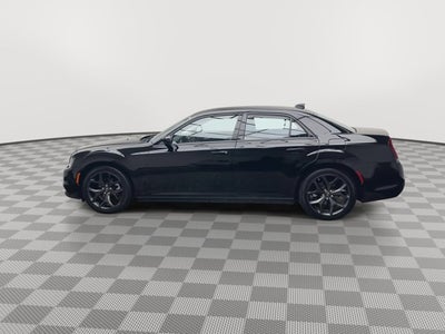 2022 Chrysler 300 Touring