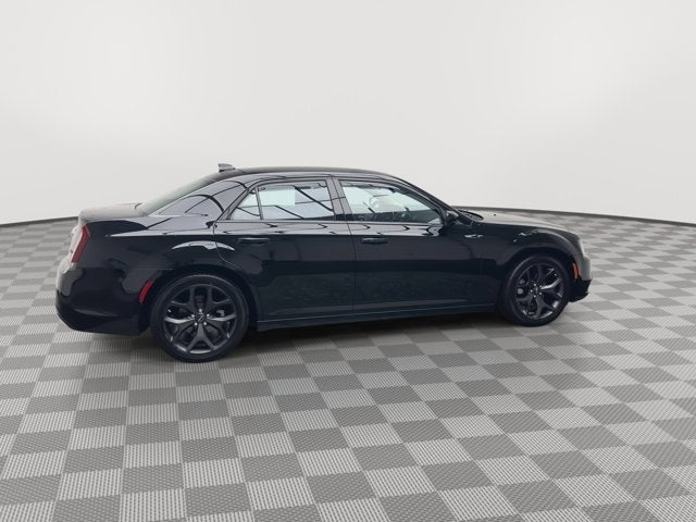 2022 Chrysler 300 Touring