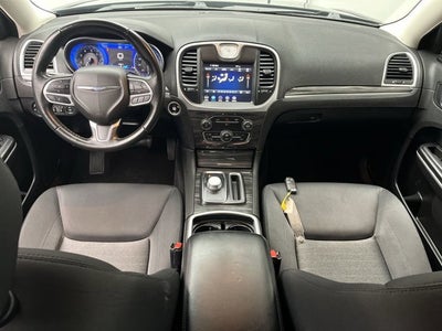 2022 Chrysler 300 Touring