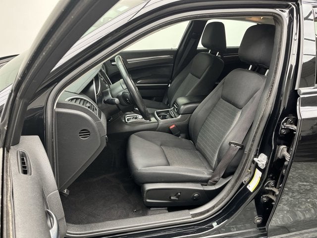 2022 Chrysler 300 Touring