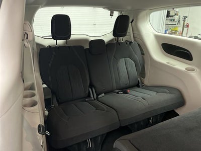 2021 Chrysler Voyager L