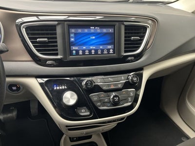 2021 Chrysler Voyager L