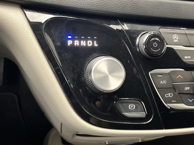 2021 Chrysler Voyager L