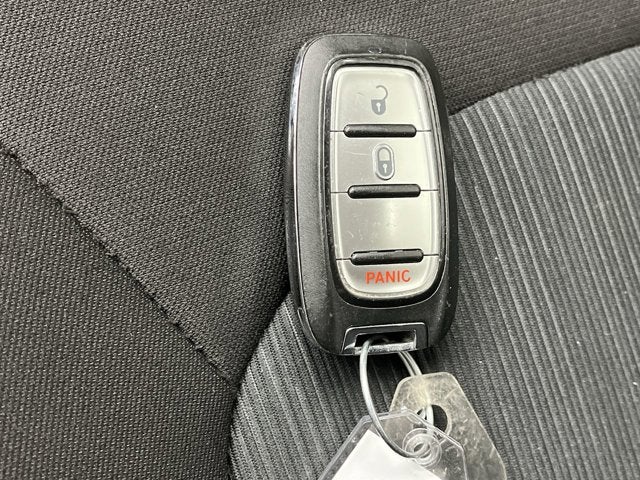 2021 Chrysler Voyager L