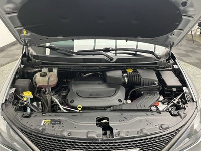 2021 Chrysler Voyager L