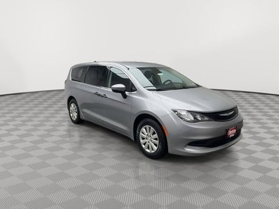 2021 Chrysler Voyager L