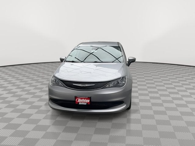 2021 Chrysler Voyager L