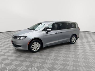 2021 Chrysler Voyager L