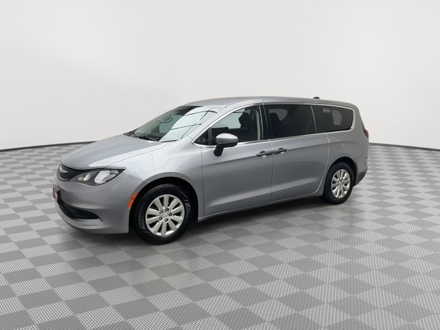 2021 Chrysler Voyager L