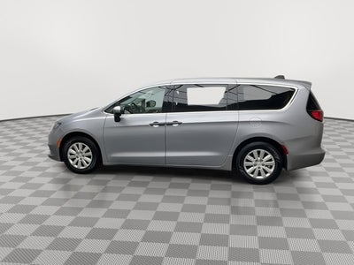 2021 Chrysler Voyager L