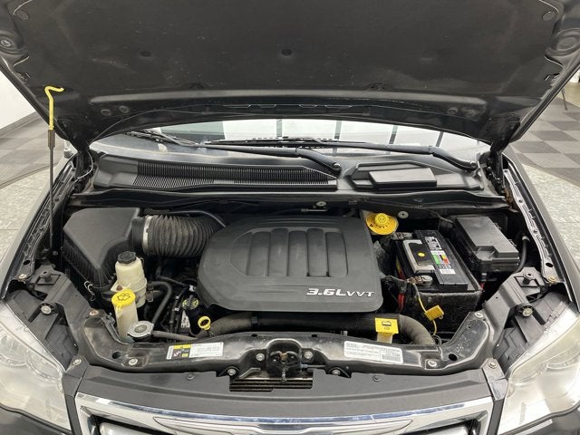 2015 Chrysler Town & Country Touring