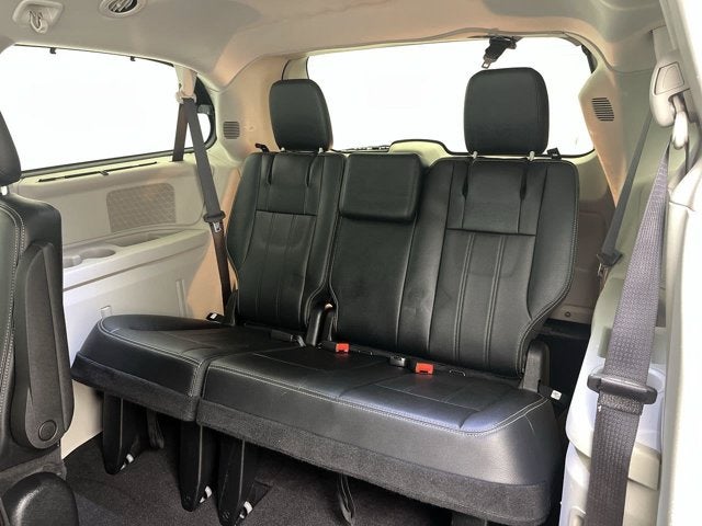 2015 Chrysler Town & Country Touring-L