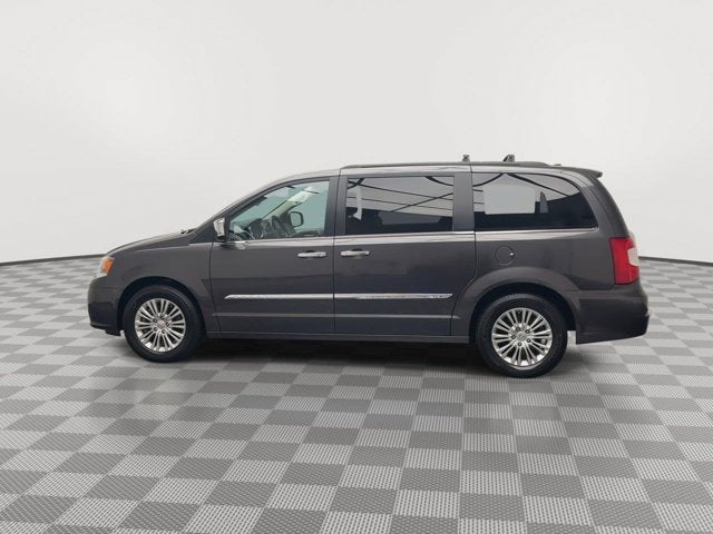 2015 Chrysler Town & Country Touring-L