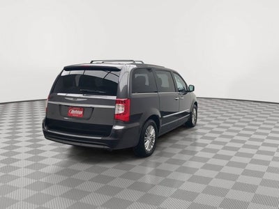 2015 Chrysler Town & Country Touring-L