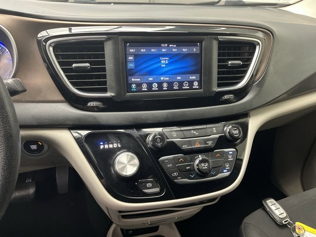 2019 Chrysler Pacifica LX