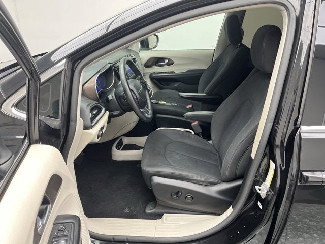 2019 Chrysler Pacifica LX
