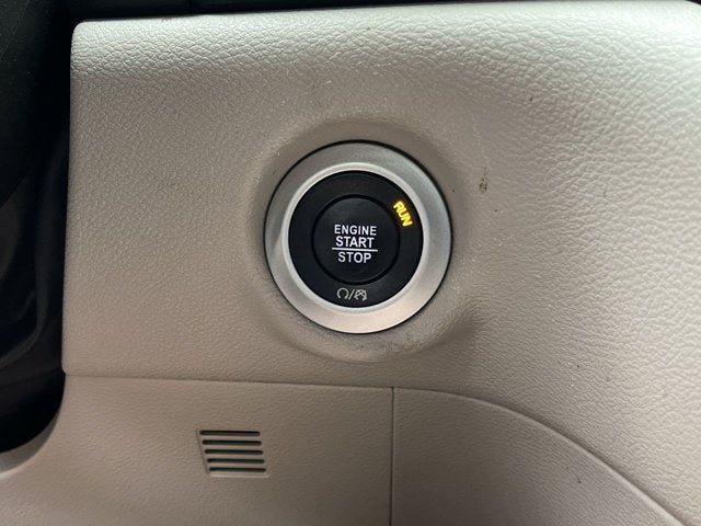 2021 Chrysler Voyager LX