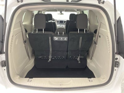 2021 Chrysler Voyager LX
