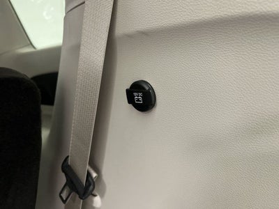 2021 Chrysler Voyager LX
