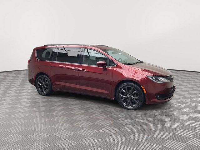 2018 Chrysler Pacifica Touring L Plus
