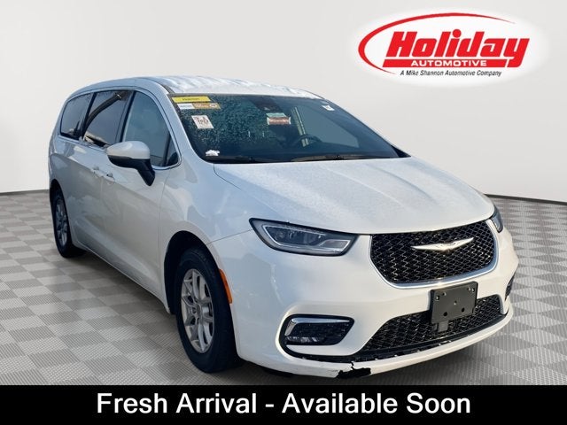 2023 Chrysler Pacifica Touring