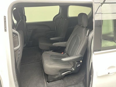 2023 Chrysler Pacifica Touring