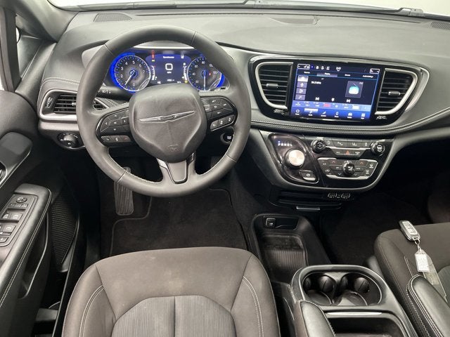 2023 Chrysler Pacifica Touring