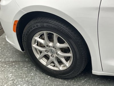 2023 Chrysler Pacifica Touring